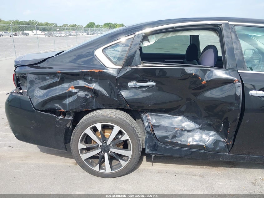 VIN 1N4AL3APXJC113615 2018 NISSAN ALTIMA 2.5 SR
