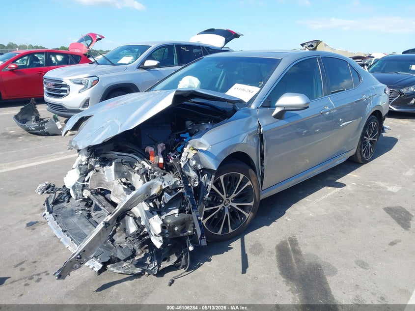 4T1G11AK0LU956850 2020 Toyota Camry Se photo 1