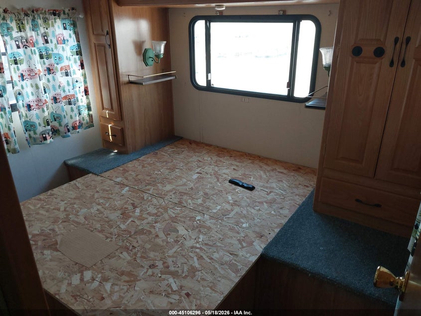 1998 FORD ECONOLINE E450 SUPER DUTY N/A