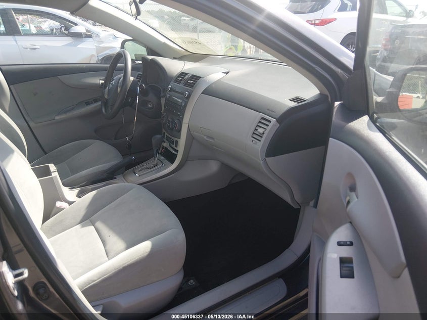2011 TOYOTA COROLLA auction photo 5