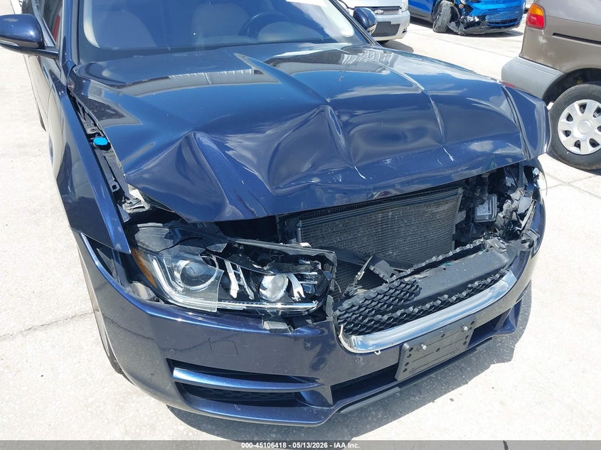 2019 Jaguar Xe 30T Premium VIN: SAJAJ4GX7KCP51207 Lot: 45106418