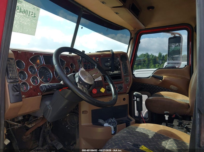 2008 MACK 700 auction photo 6