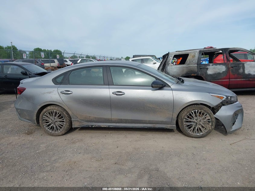VIN 3KPF54AD8RE746608 2024 KIA FORTE GT-LINE
