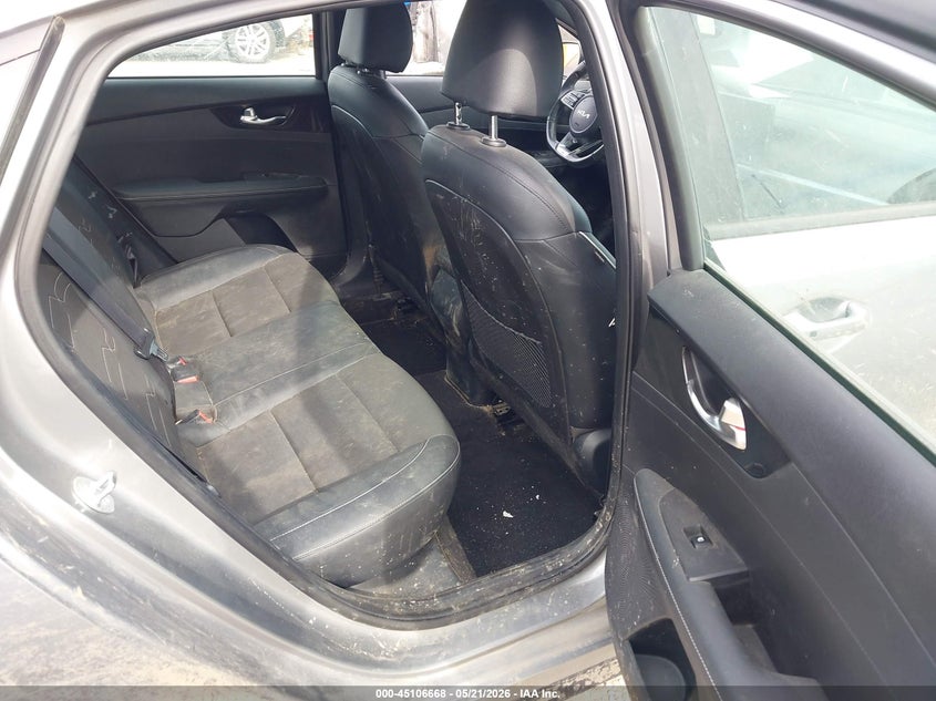 VIN 3KPF54AD8RE746608 2024 KIA FORTE GT-LINE