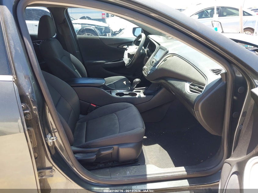 2017 CHEVROLET MALIBU auction photo 5