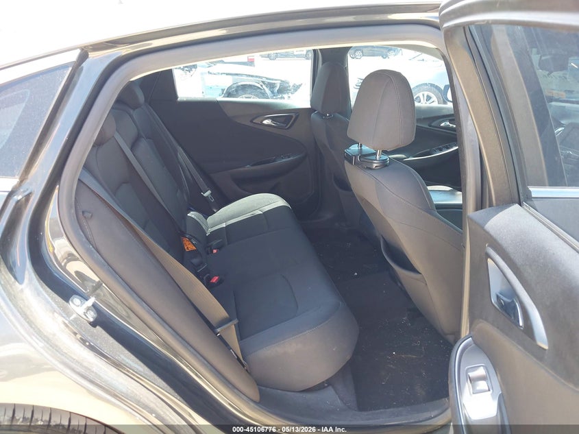 2017 CHEVROLET MALIBU auction photo 8