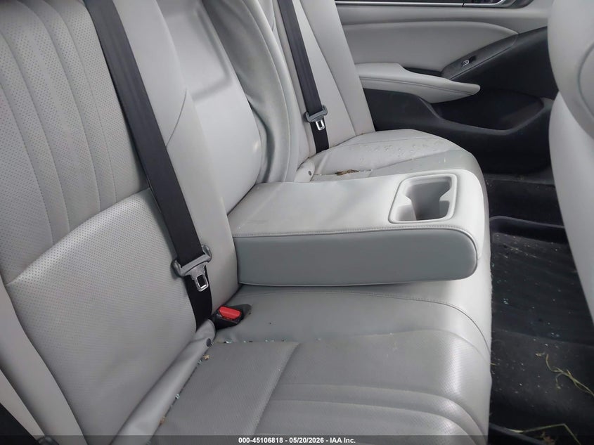 2018 HONDA ACCORD auction photo 8
