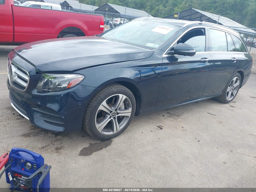 2018 Mercedes-Benz E 400 4matic WDDZH6GB1JA364035 photo 1