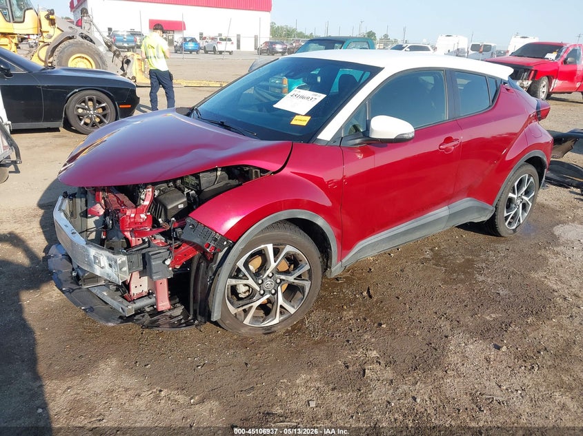2018 TOYOTA C-HR auction photo 2
