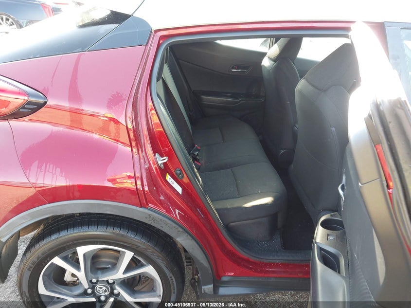 2018 TOYOTA C-HR auction photo 8