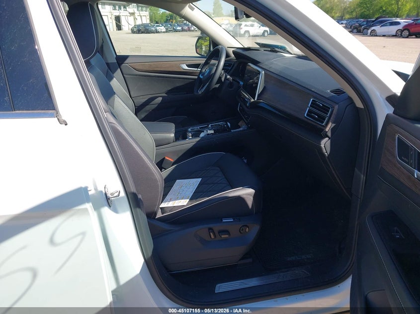 VIN 1V2FR2CA5SC555218 2025 VOLKSWAGEN ATLAS 2.0T SEL PREMIUM R-LINE