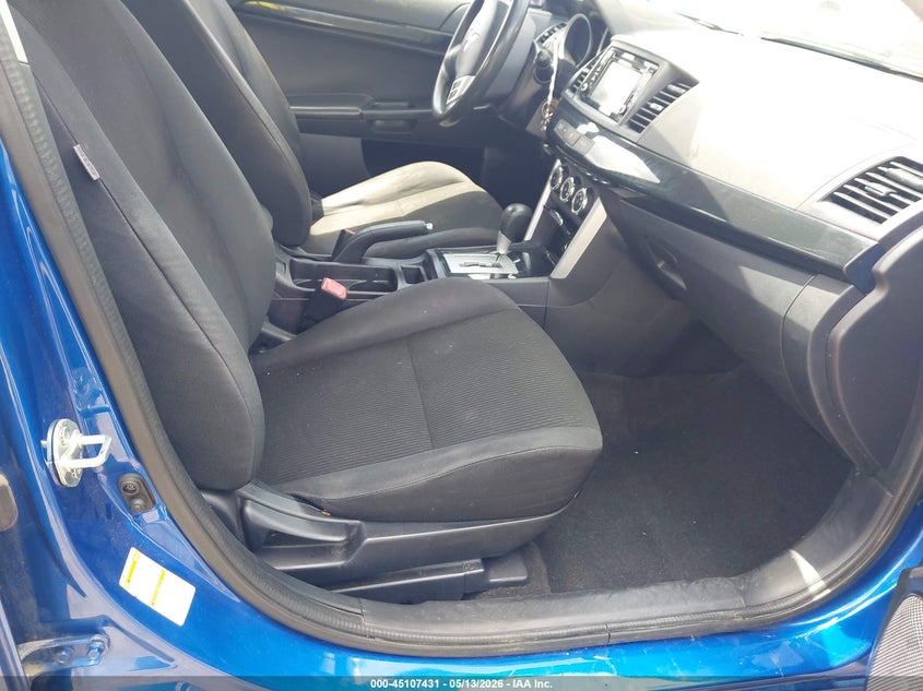 2017 MITSUBISHI LANCER auction photo 5