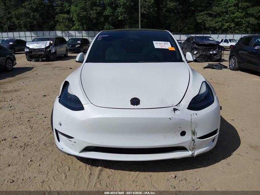 TESLA MODEL Y 2022 VIN 7SAYGDEF2NF521753