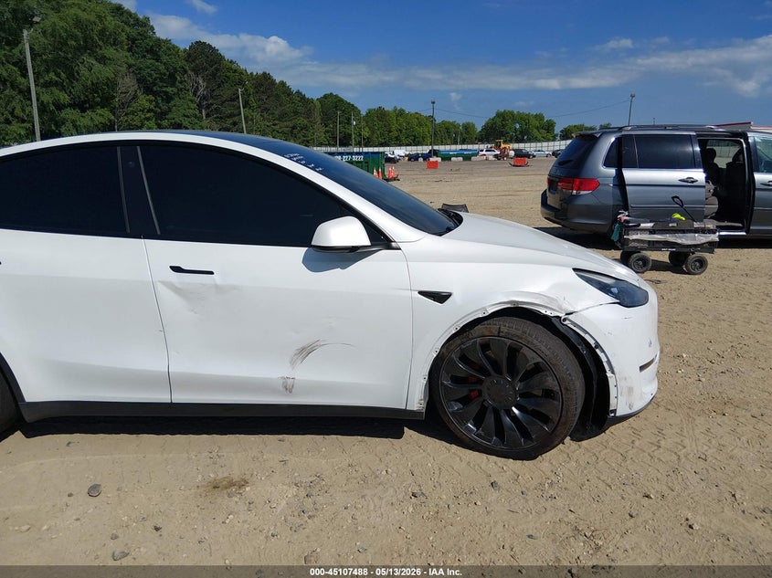 TESLA MODEL Y 2022 VIN 7SAYGDEF2NF521753