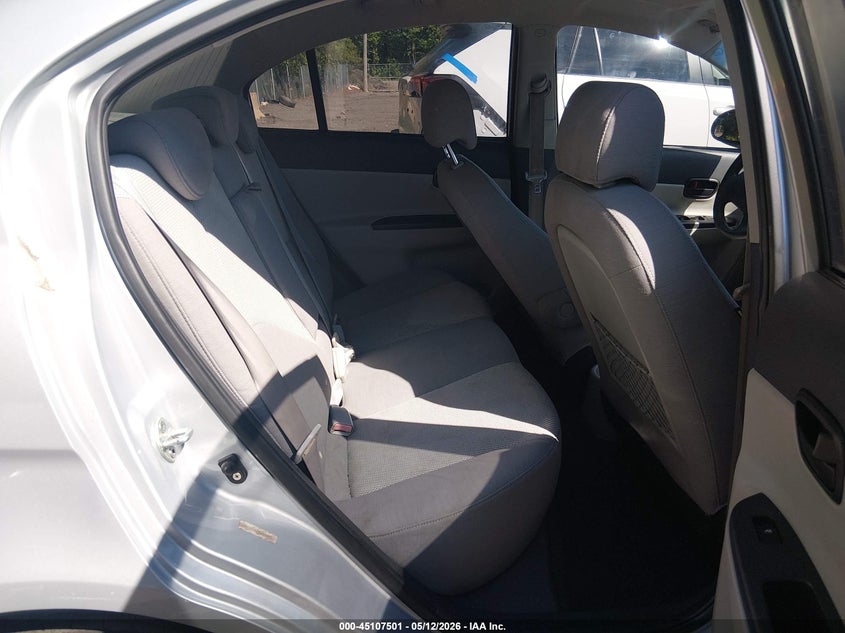 2009 Hyundai Accent 1.6 Gls silver Lot 111045107501 Vin KMHCN46C69U355585