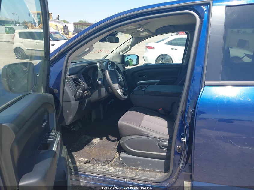 2022 NISSAN TITAN auction photo 5