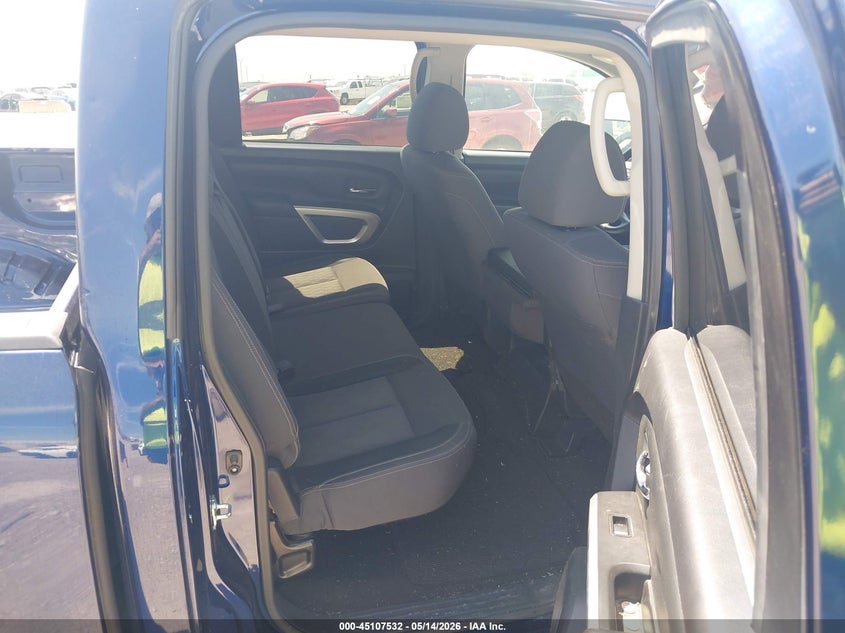 2022 NISSAN TITAN auction photo 8
