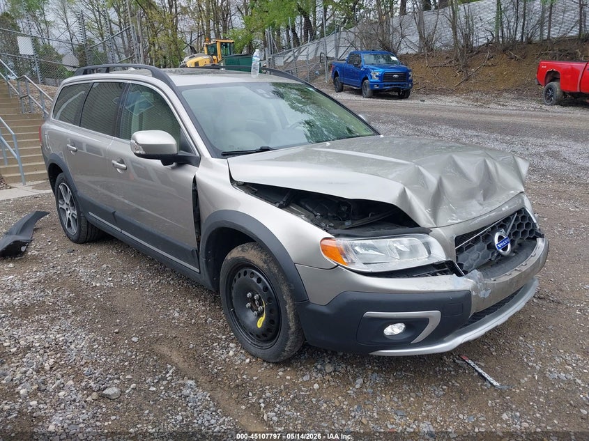 2014 VOLVO XC70 T6 PLATINUM