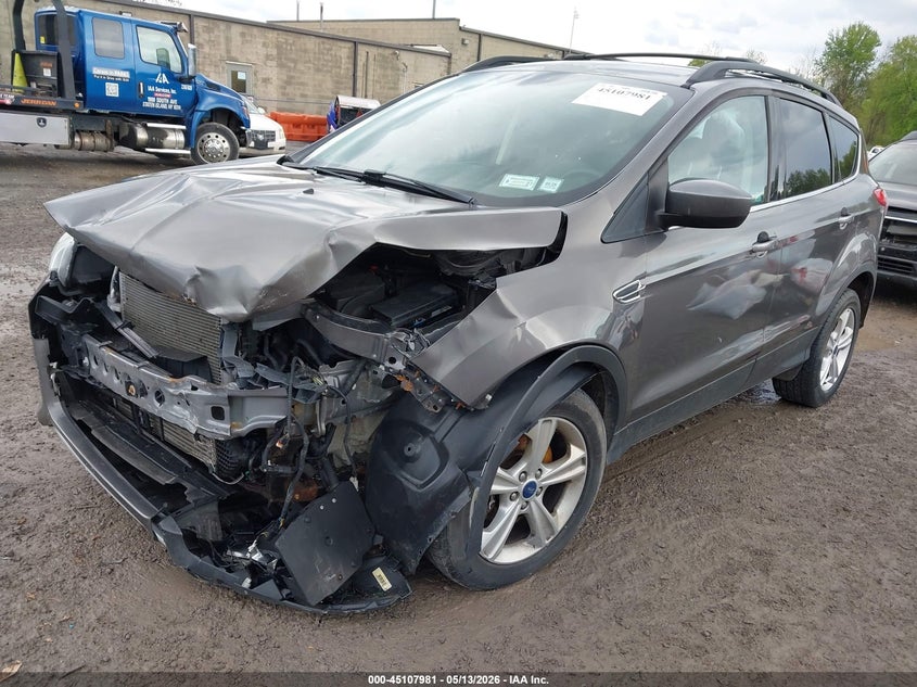 Vin: 1fmcu9gx2dud47560, lot: 45605565, ford escape se 20132