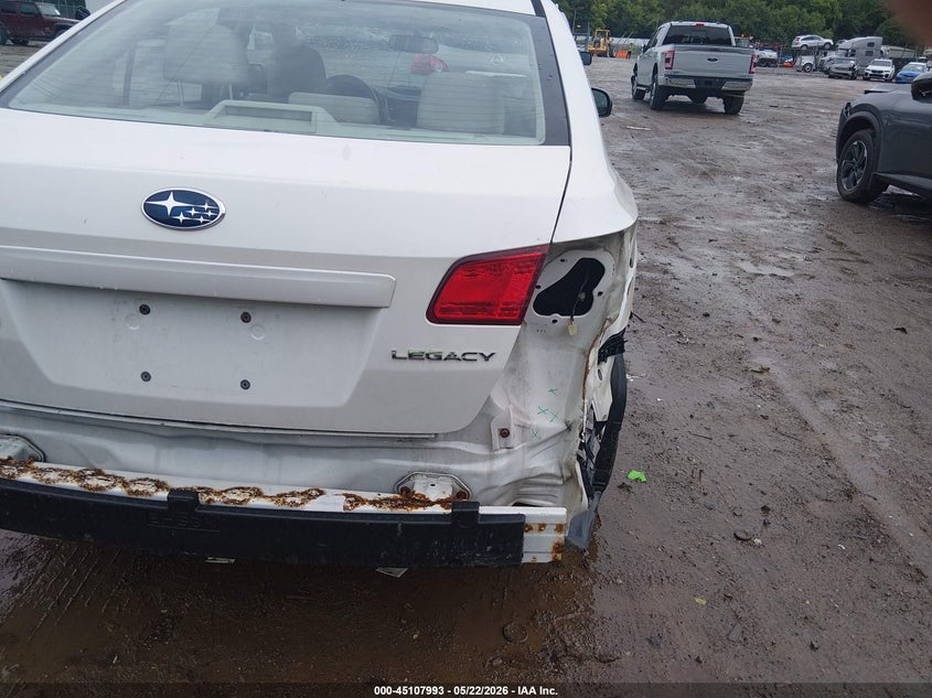 2014 SUBARU LEGACY SEDAN 2.5L H-4 DOHC, VVT, 173HP