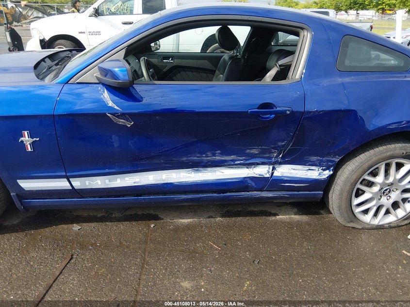 FORD MUSTANG 2013 VIN 1ZVBP8AM3D5261746