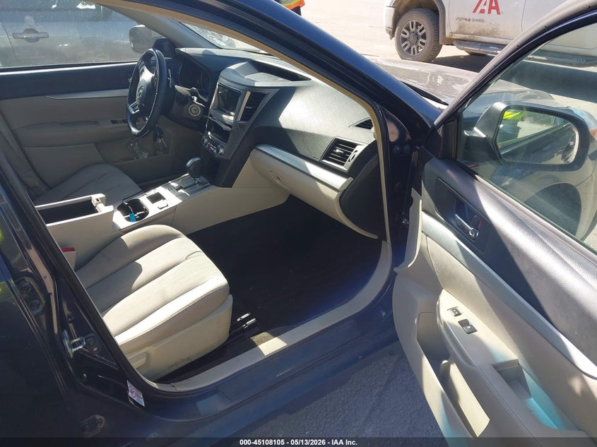 2014 SUBARU OUTBACK auction photo 5