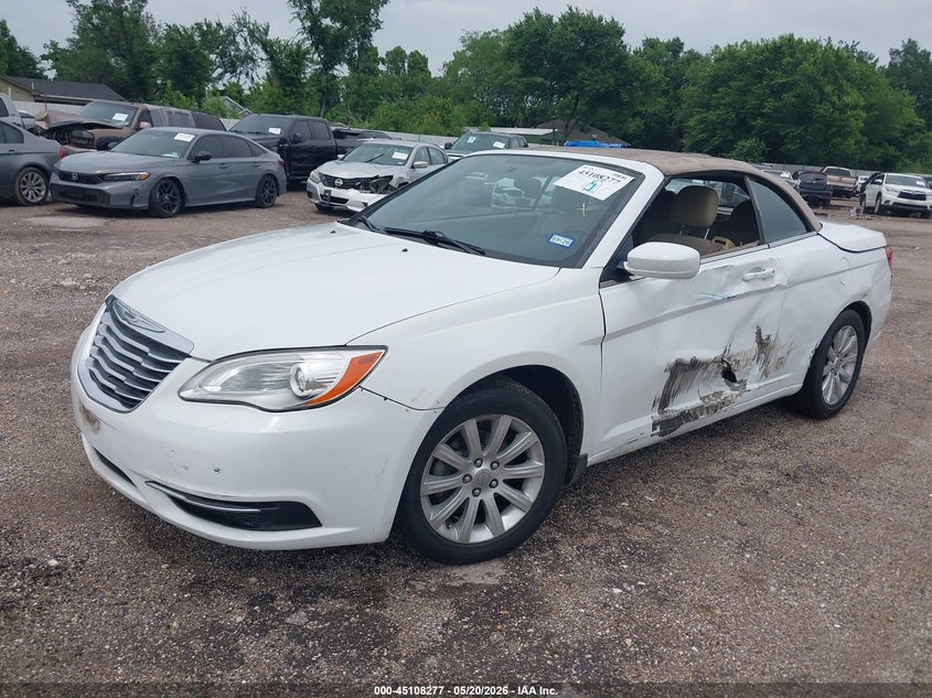 2013 Chrysler 200 Touring 1C3BCBEB8DN511605 photo 1