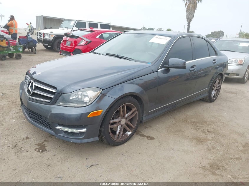 2014 Mercedes-Benz C 250 Sport WDDGF4HB5EA932986 photo 1
