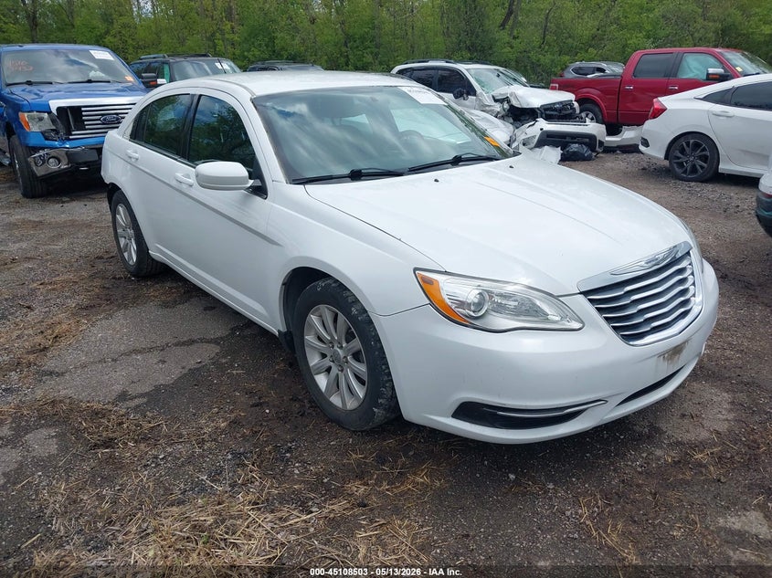 Vin: 1c3ccbbg0en119546, lot: 45606087, chrysler 200 touring 2014 img_1