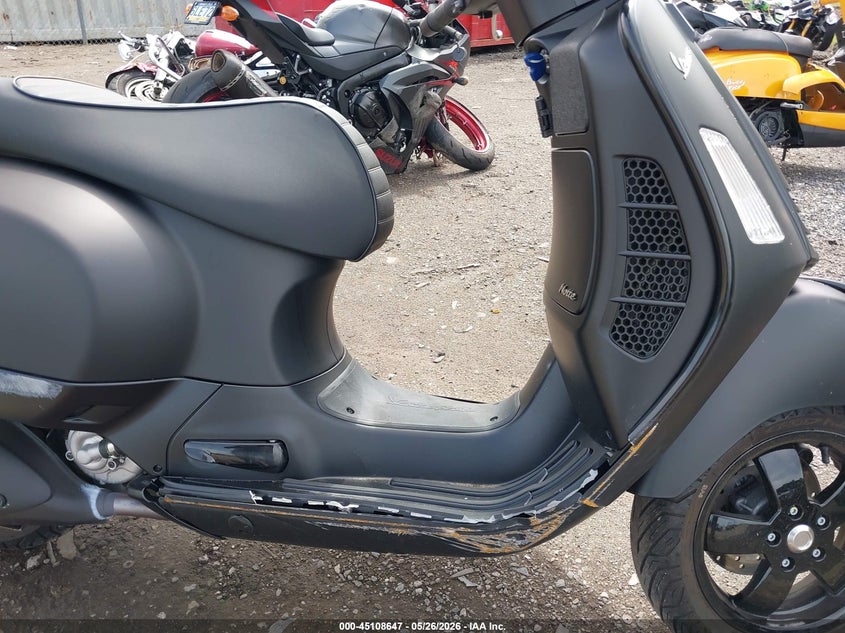 2020 Vespa Gts 300 Super VIN: ZAPMA39M9L5200371 Lot: 45108647