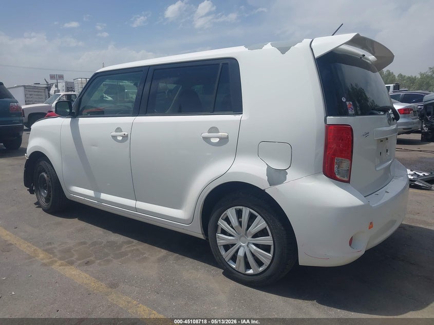 Vin: jtlze4fe2cj010275, lot: 45606302, scion xb 20123