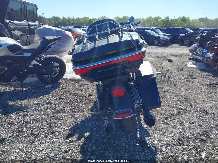 2014 HARLEY-DAVIDSON FLHTK auction photo 6