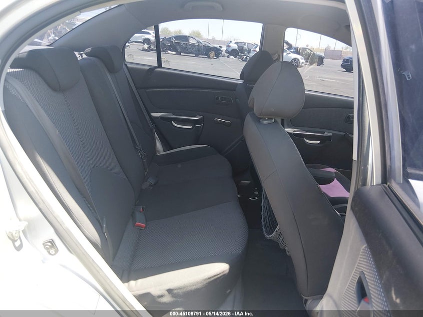 KNADH4A36B6864705 2011 Kia Rio 1.6 Lx Silver