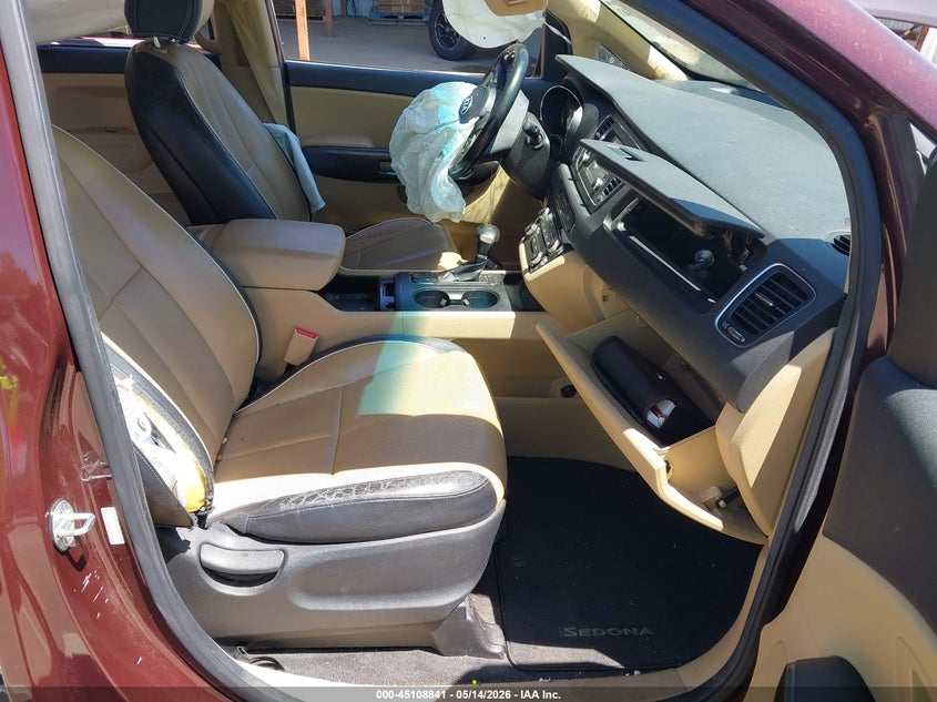 VIN KNDMB5C12H6328171 2017 KIA SEDONA LX