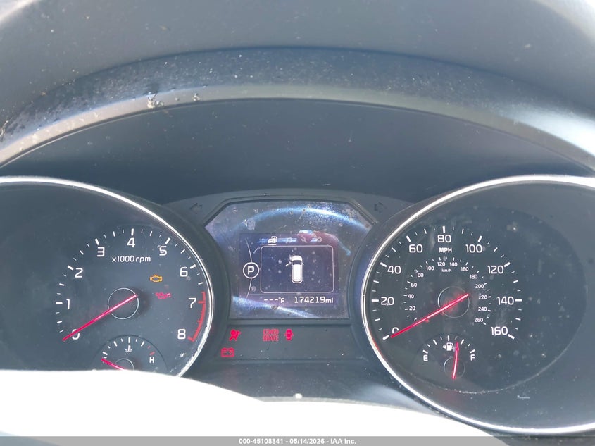 VIN KNDMB5C12H6328171 2017 KIA SEDONA LX