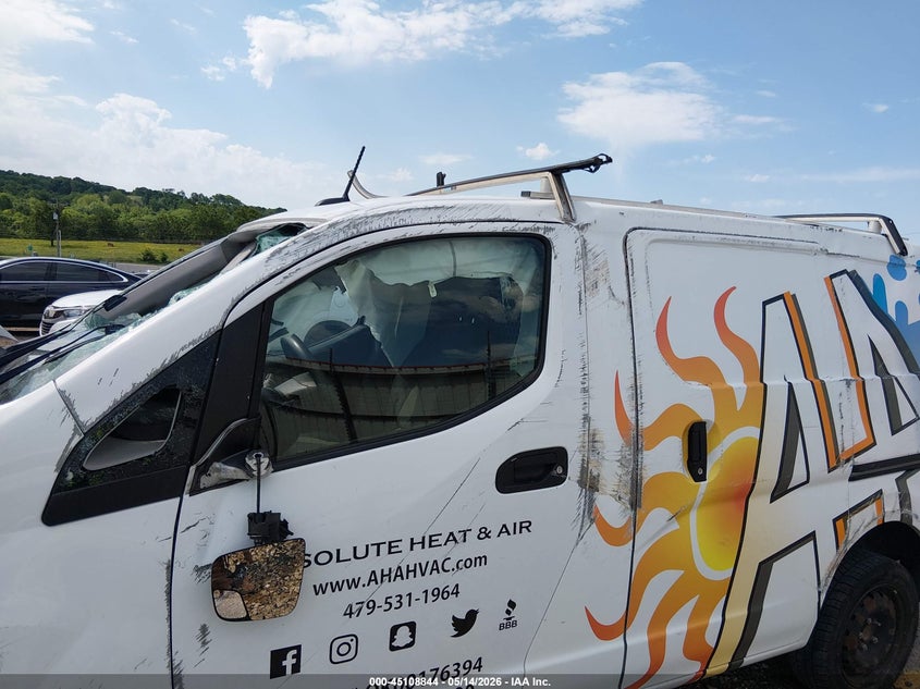 2021 NISSAN NV200  CARGO auction photo 6