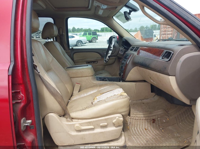 2013 CHEVROLET TAHOE auction photo 5