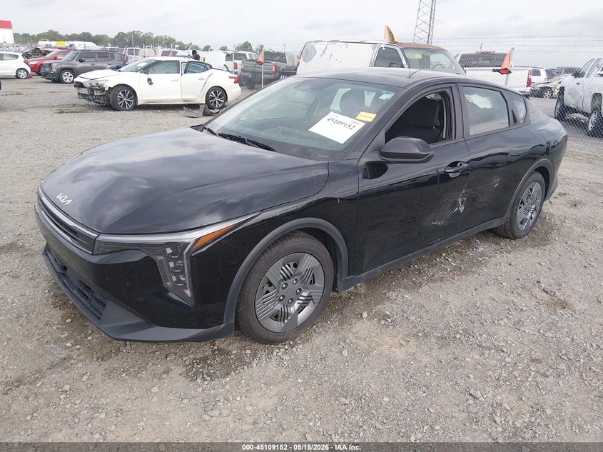 Vin: 3kpft4de7se015183, lot: 45606736, kia k4 lx 20252