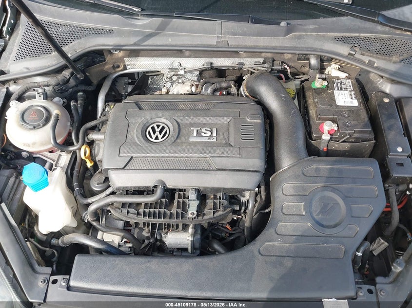 2019 Volkswagen Golf R 2.0T W/Dcc Navigation VIN: WVWWA7AU9KW197798 Lot: 45109178