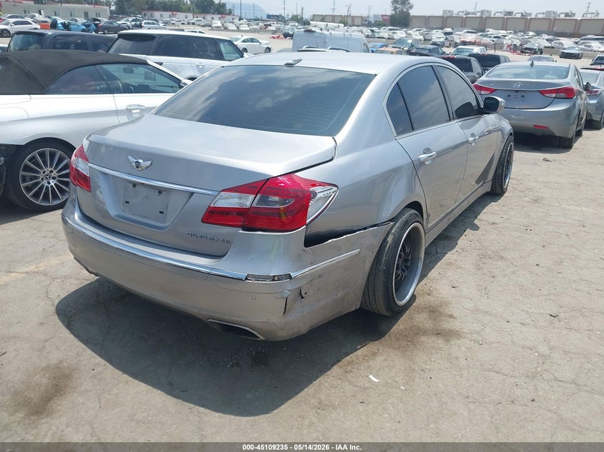 2012 Hyundai Genesis 4.6 silver Lot 111045109235 Vin KMHGC4DF9CU169647