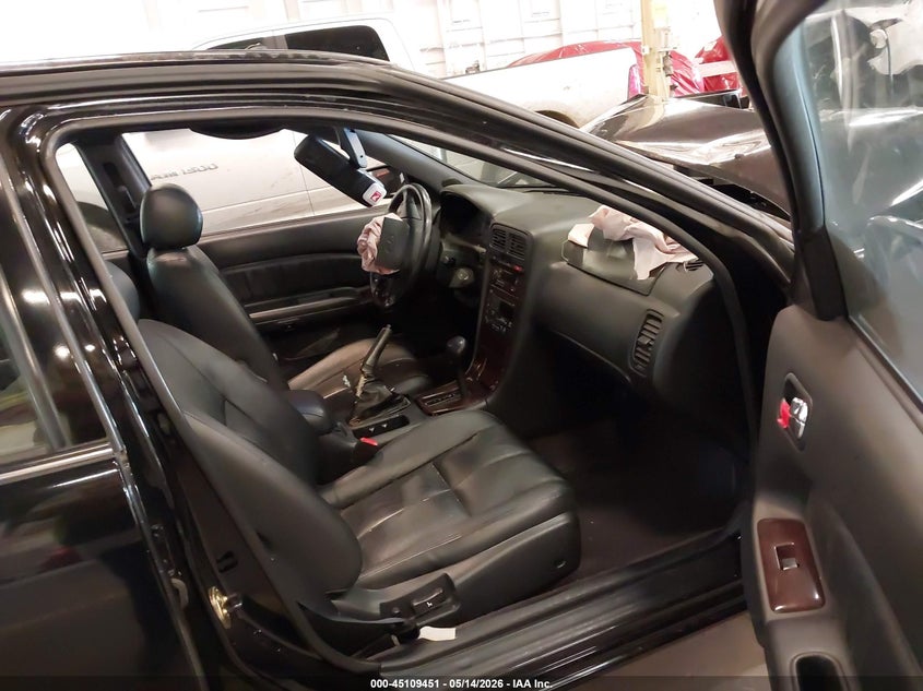 1996 INFINITI I30 auction photo 5