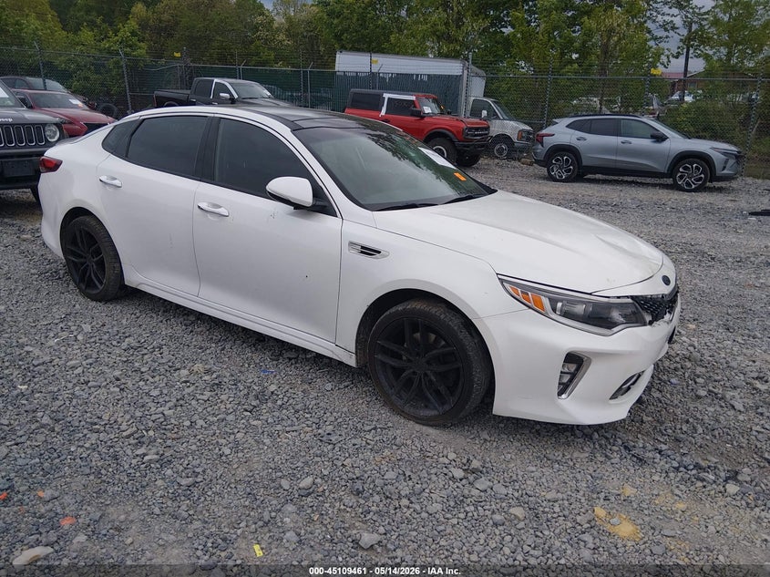 Vin: 5xxgt4l30jg241107, lot: 45607045, kia optima s 2018 img_1
