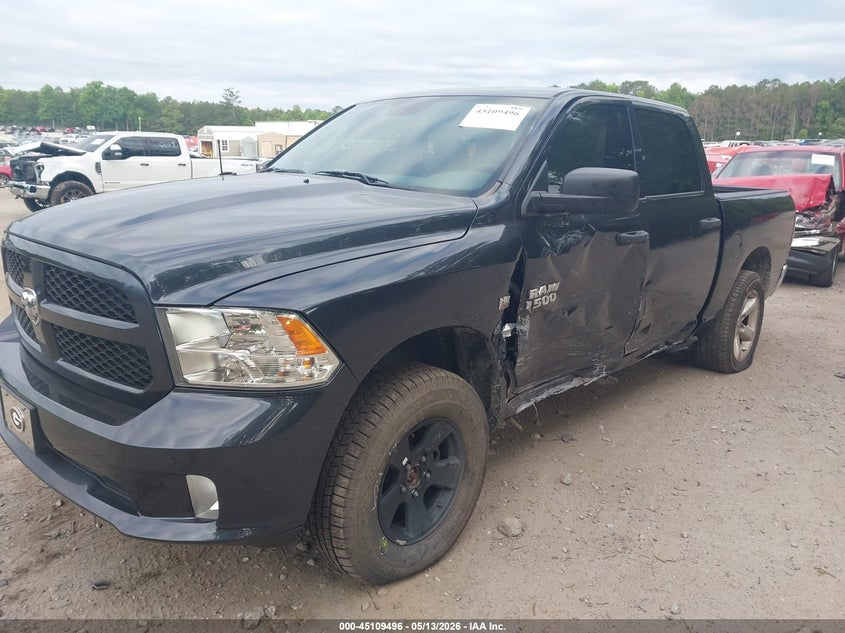 2017 Ram 1500 Express  4x4 5'7 Box 1C6RR7KT2HS785612 photo 1