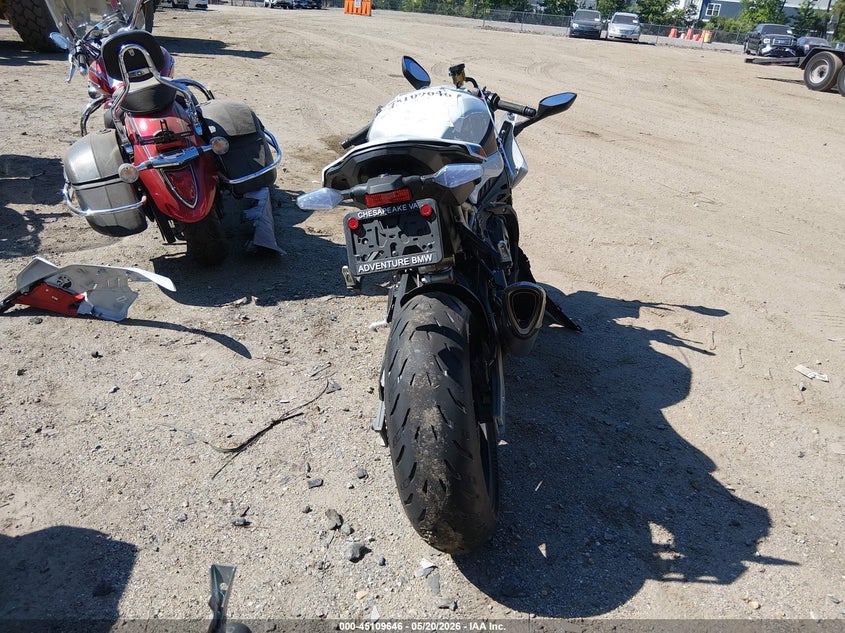 2025 BMW S 1000 Rr VIN: WB10P2302S6L82967 Lot: 45109646