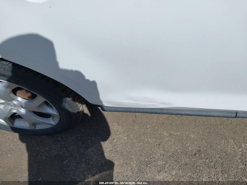JM3ER4DL9B0367013 2011 Mazda Cx-7 2.3 Cx-7 S Grand Touring white