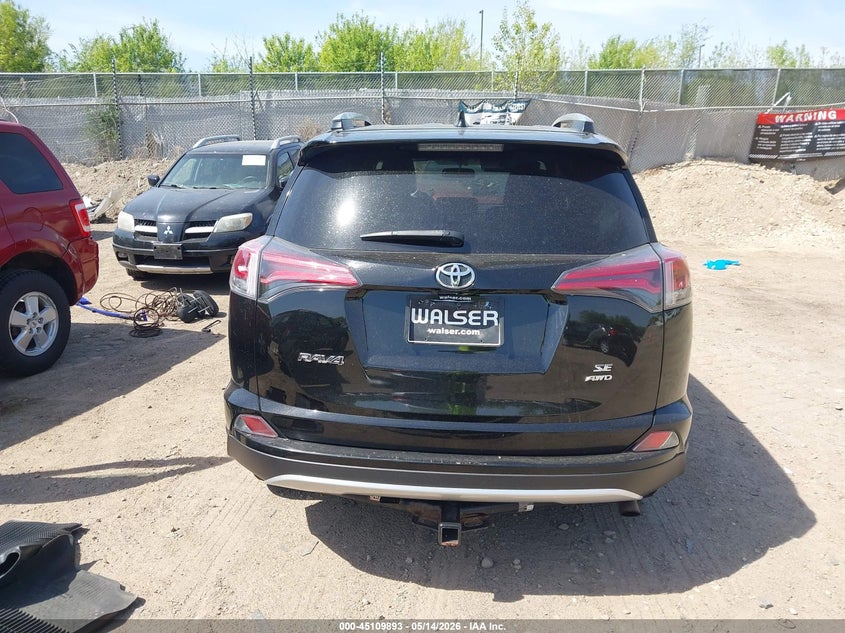 2016 TOYOTA RAV4 SE — Фото 16