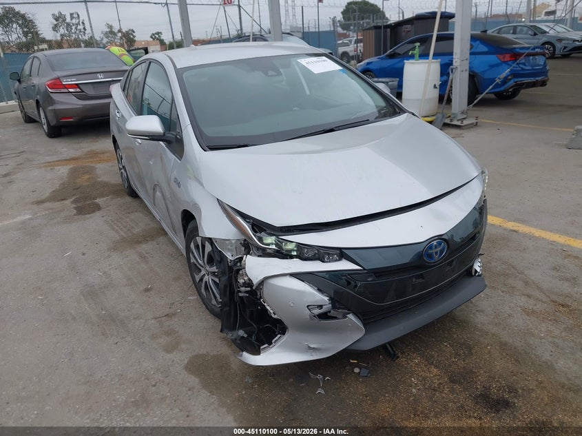 2021 TOYOTA PRIUS PRIME LIMITED — Галерея фотографий