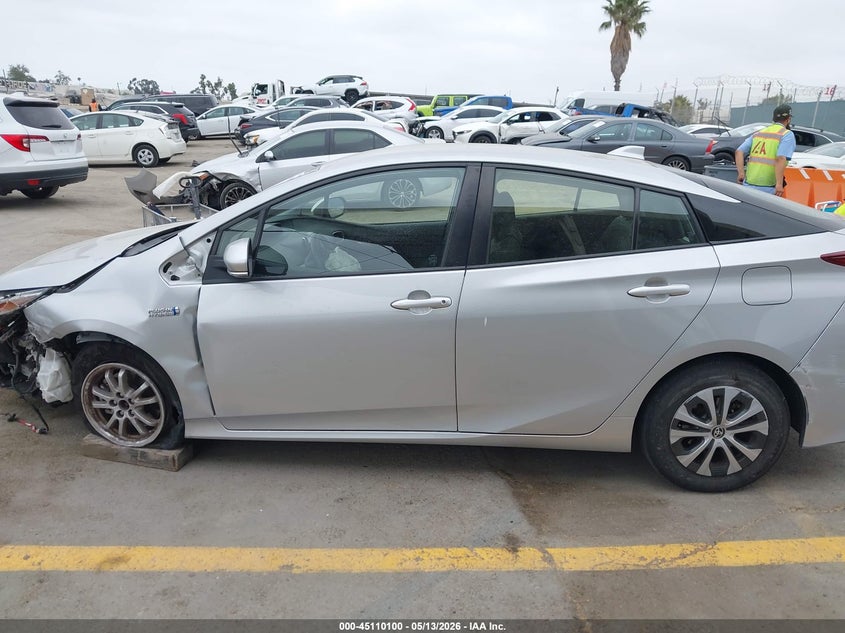2021 TOYOTA PRIUS PRIME LIMITED — Фото 14