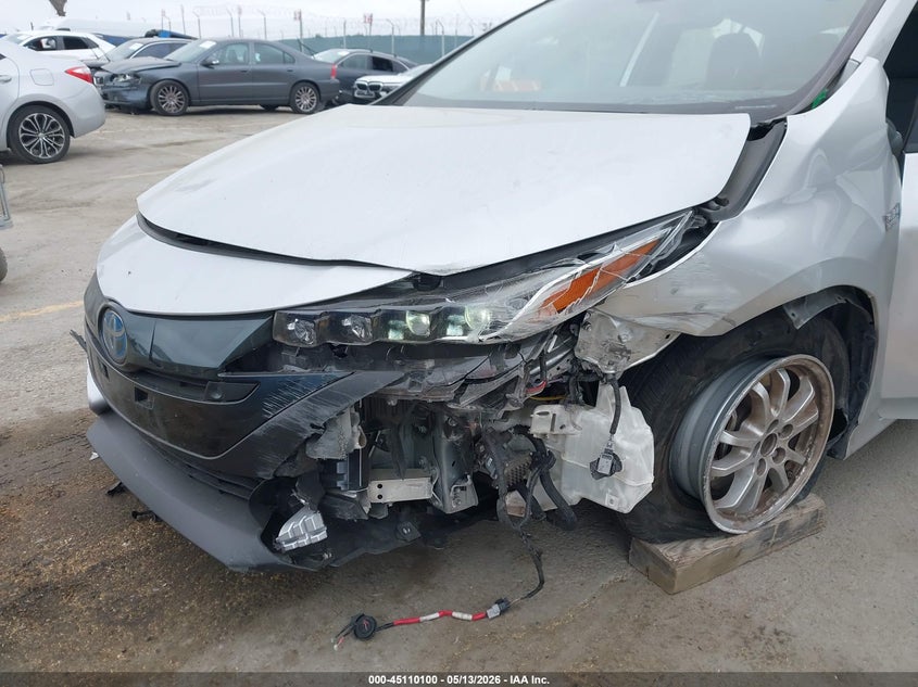2021 TOYOTA PRIUS PRIME LIMITED — Фото 6