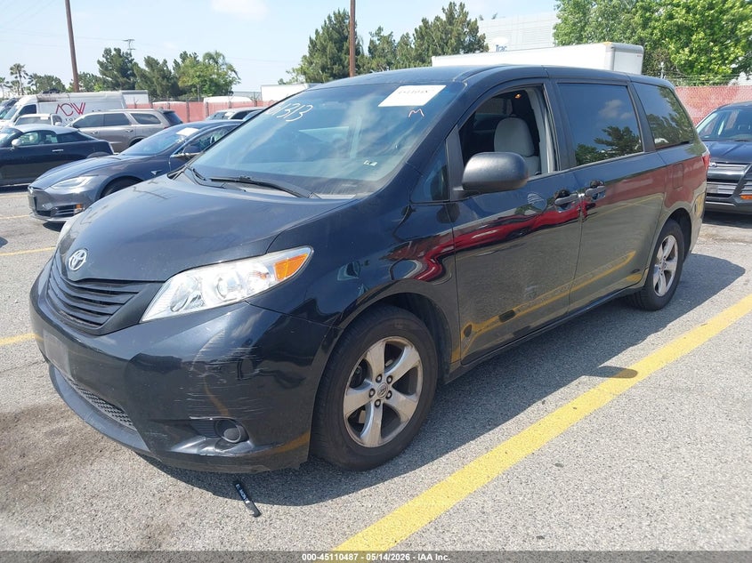 2017 Toyota Sienna L 7 Passenger 5TDZZ3DC3HS863161 photo 1